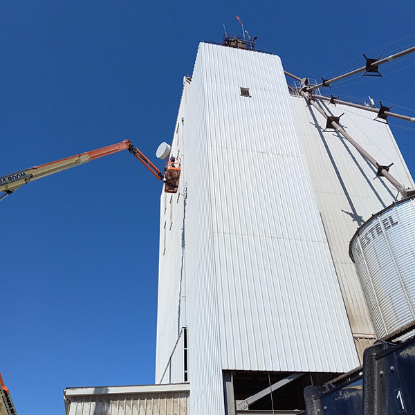 Crane Lift for Grain Mill